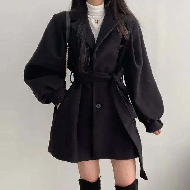 Cappotto da donna Zariah - Elegante trench con cintura e stile senza tempo
