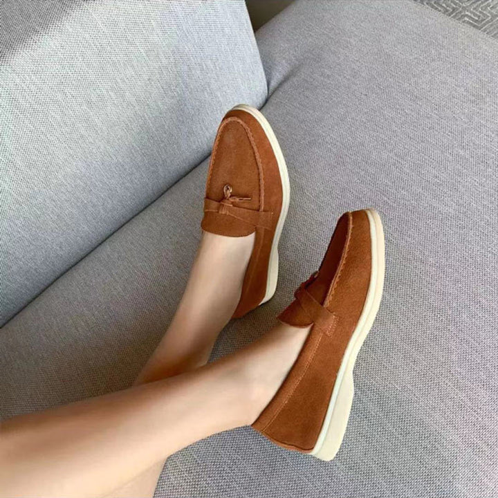 Jasmine Femme Mocassins – Élégants Mocassins en Daim avec Détail Chic à Fermoir