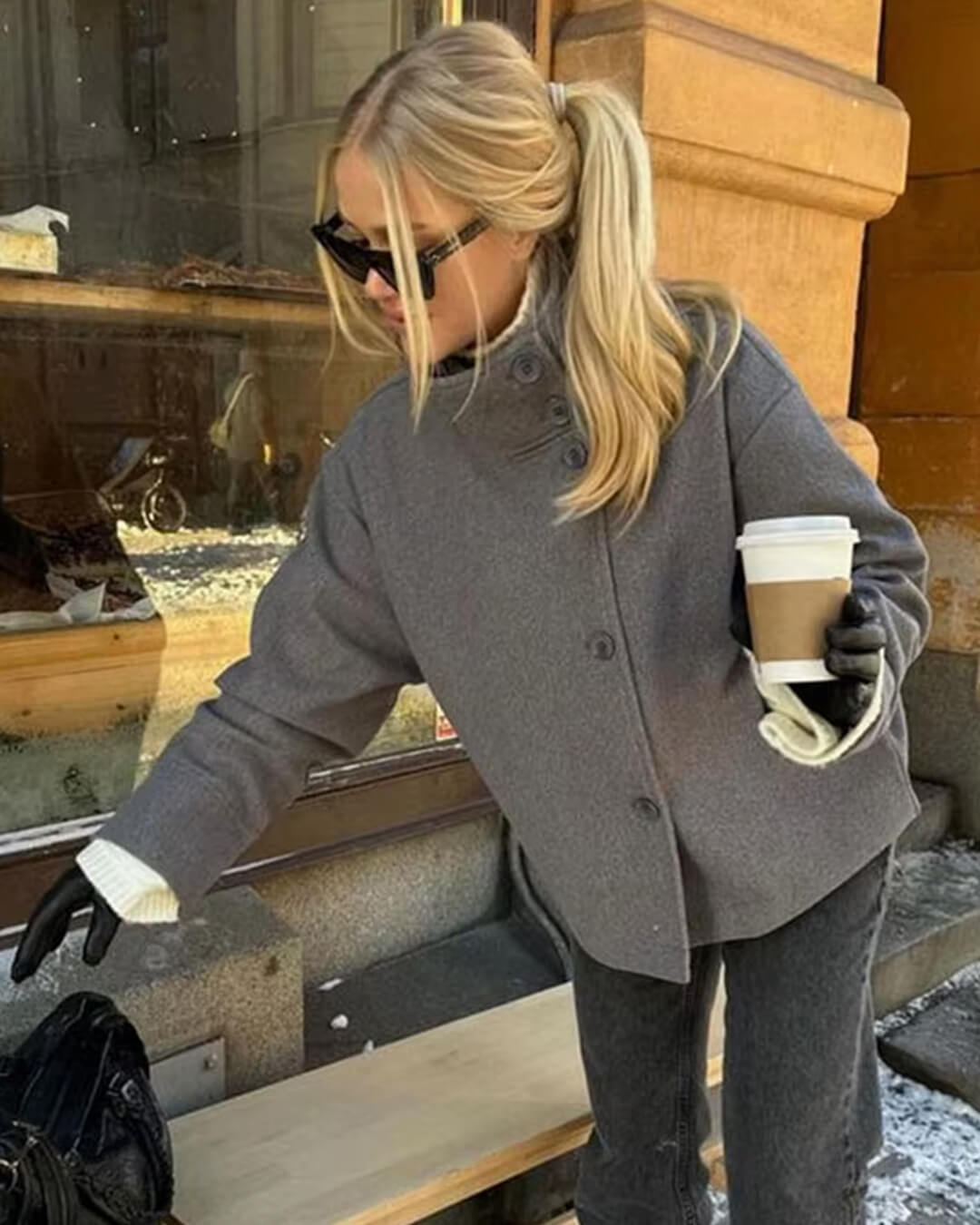 Yara Giacca Corta Donna – Cappotto Elegante con Collo Alto e Taglio Slanciato