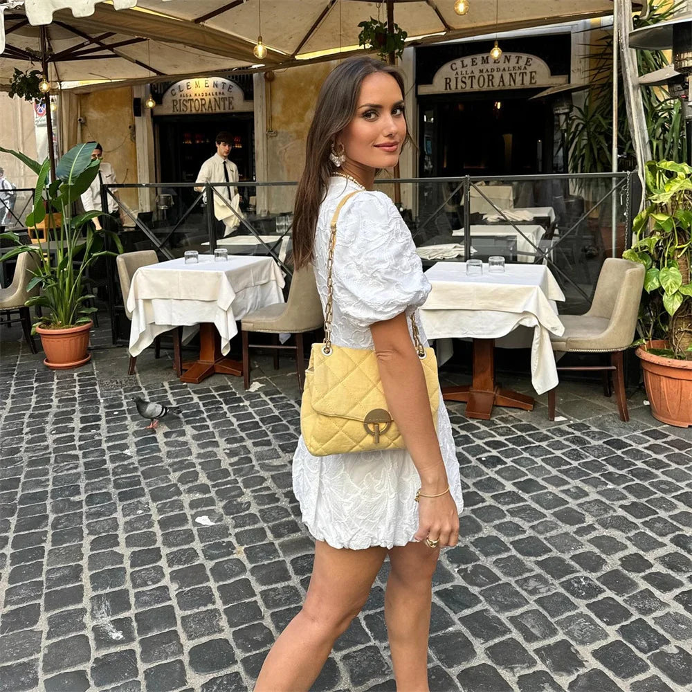 Robe Femme Charlotte – Élégante Robe au Design Intemporel en Tissu Luxueux et Confortable