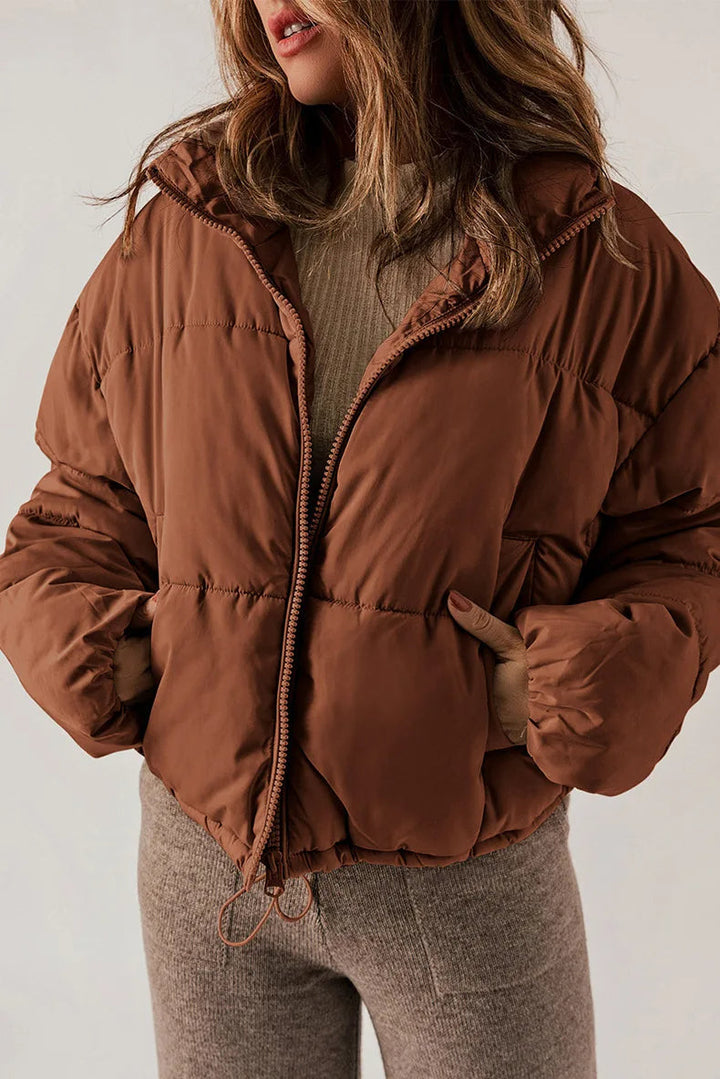 Mallory Doudoune Courte pour Femme – Manteau d’Hiver Oversize avec Col Haut Chaud