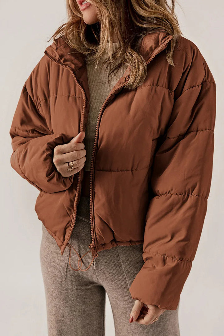 Mallory Doudoune Courte pour Femme – Manteau d’Hiver Oversize avec Col Haut Chaud