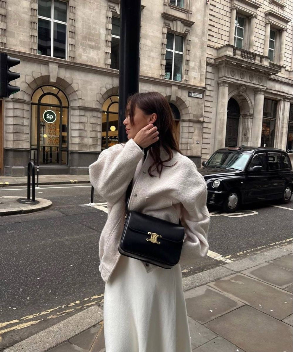 Norlyn Bomber Oversize Femme – Veste Tendance avec Col Montant, Boutonnage Caché & Coupe Ample