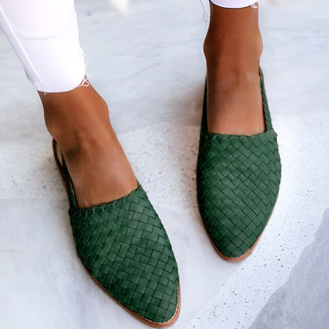 Leslie Slingbacks Flade Women - Elegante design intrecciato, estremità appuntita e briglia regolabile