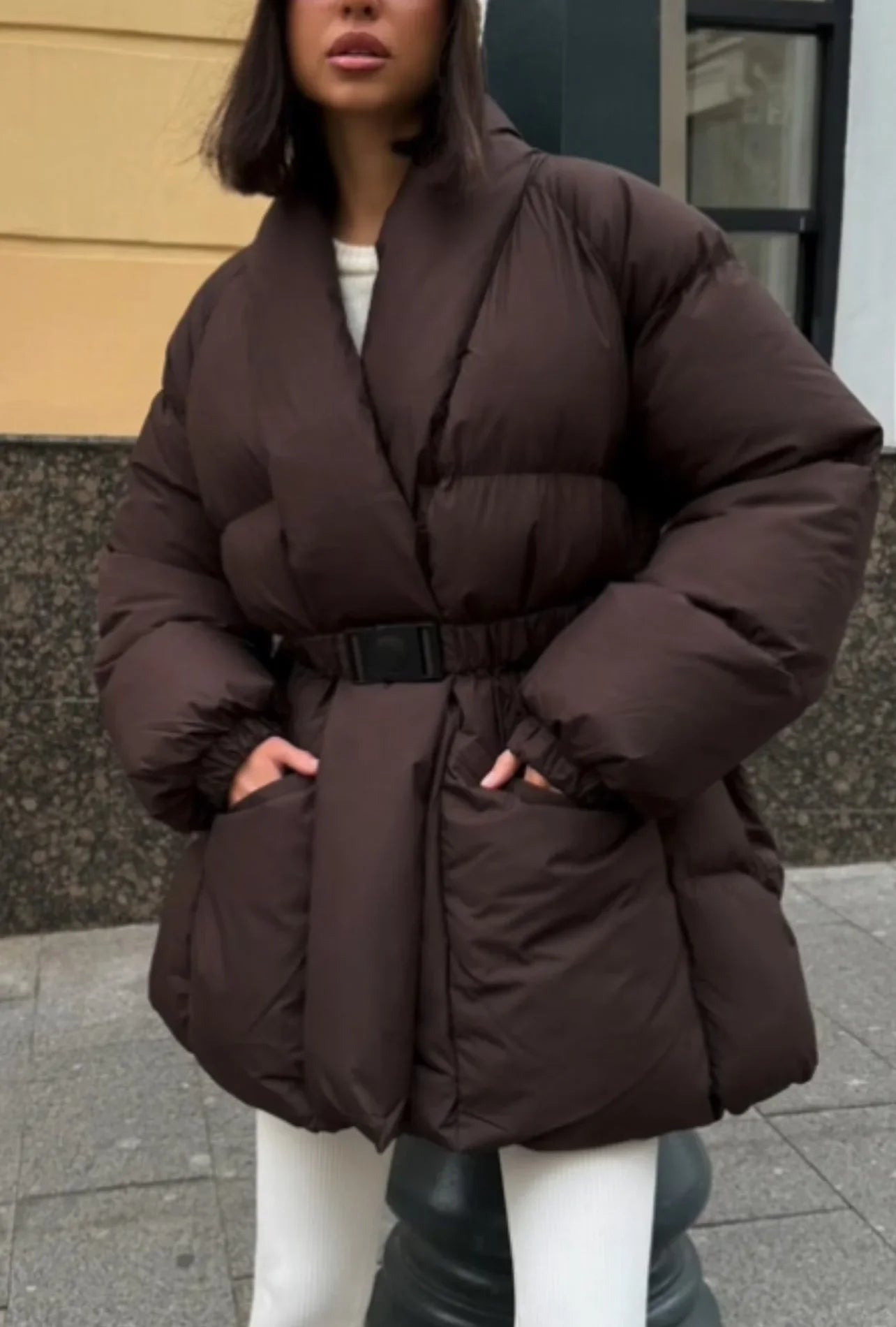 Katie Chaqueta Acolchada Mujer Elegante – Ceñida, Cuello Alto y Aislamiento Térmico para el Invierno