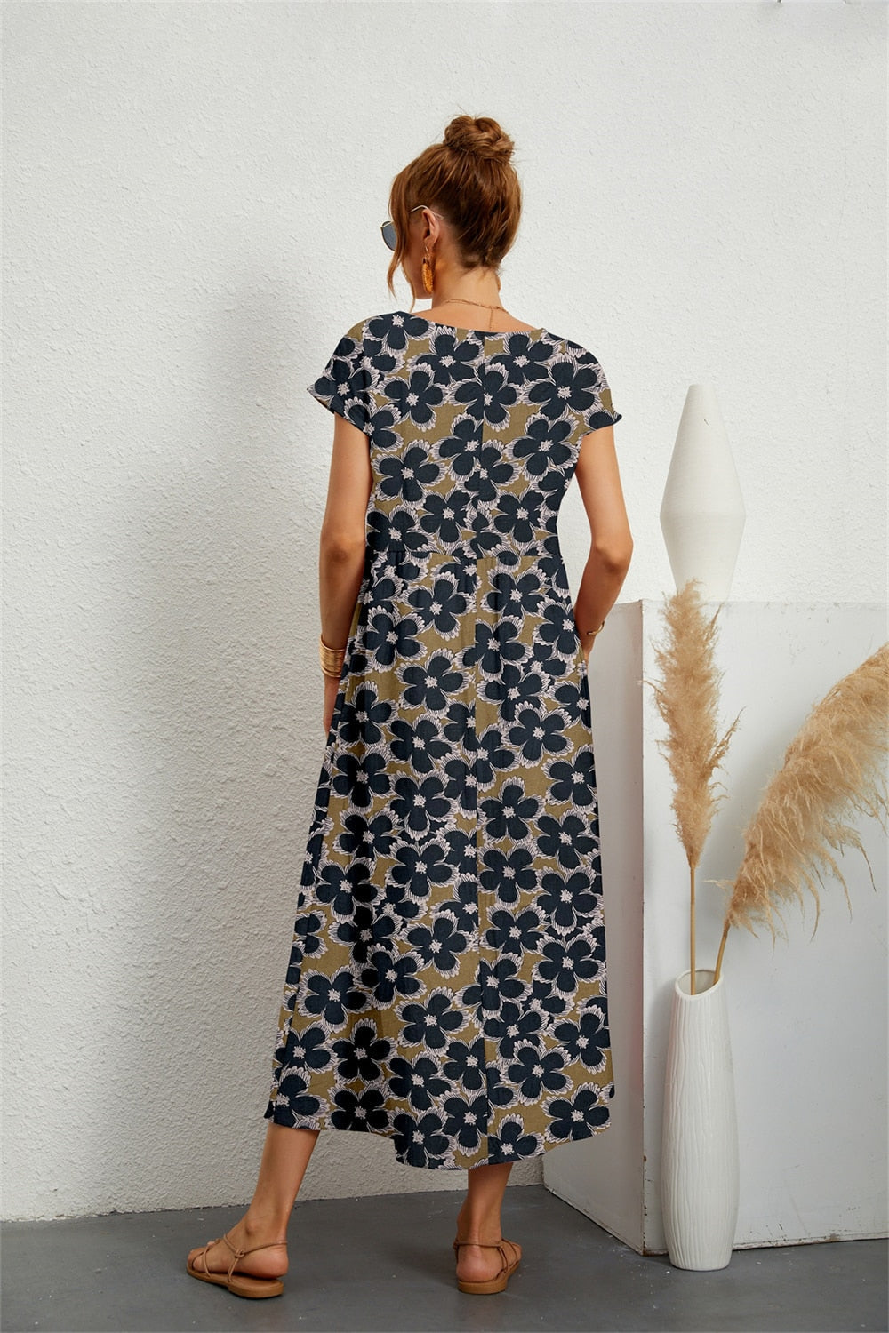 Vestido para mujeres Henrielle Midi: elegante estampado de flores, mangas cortas y corte cómodo