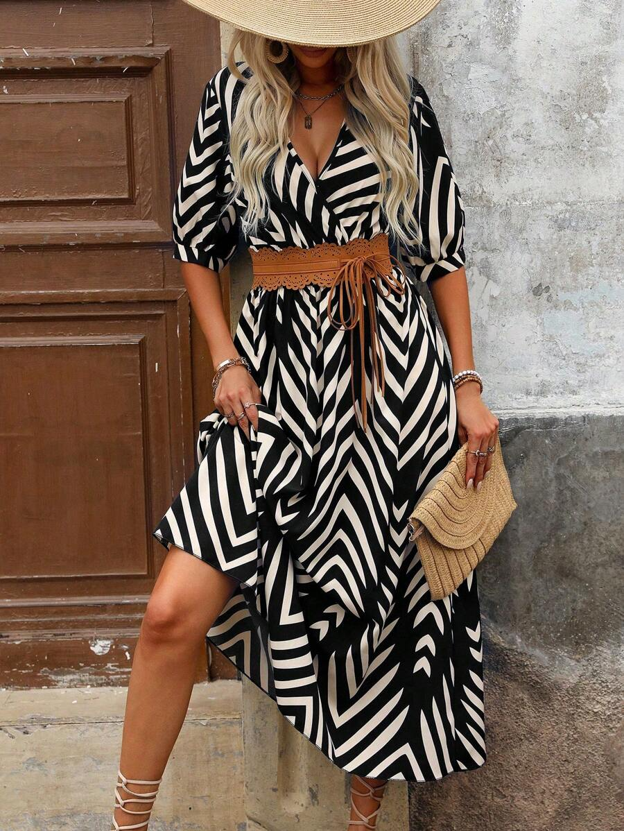 Charlie Robe Longue Femme – Ceinturée avec Imprimé Graphique Chic & Coupe Moderne