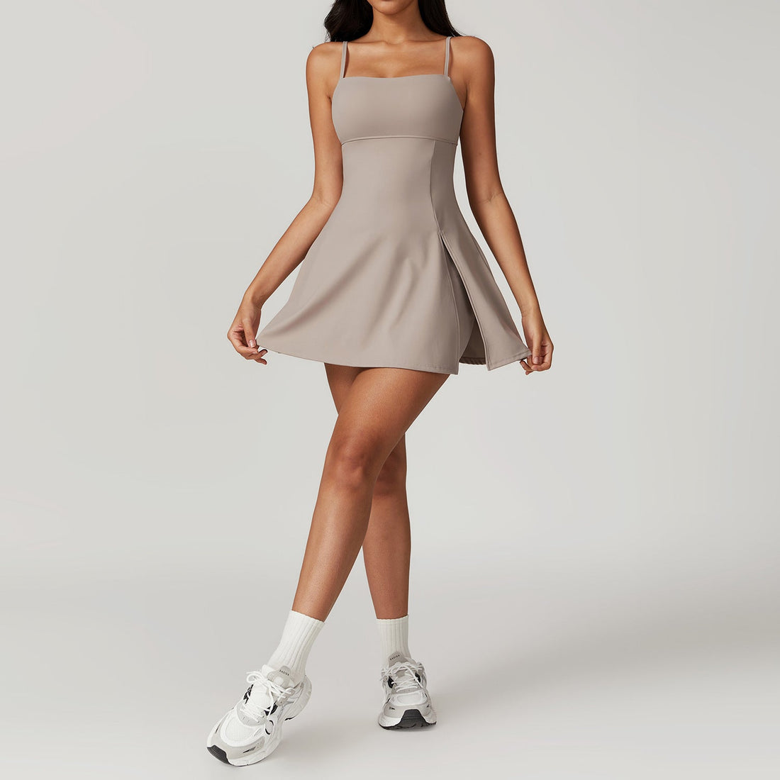 Vina Robe Sport Femme – Robe Athlétique Chic avec Tissu Respirant & Coupe Flatteuse