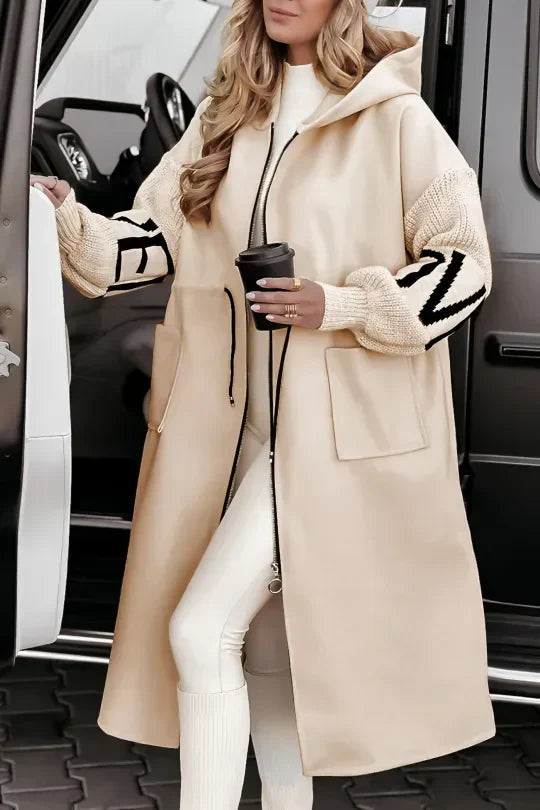 Ava Patchwork Jakke til Kvinder – Vandafvisende Figursyet Frakke med Hætte & Strikkede Ærmer