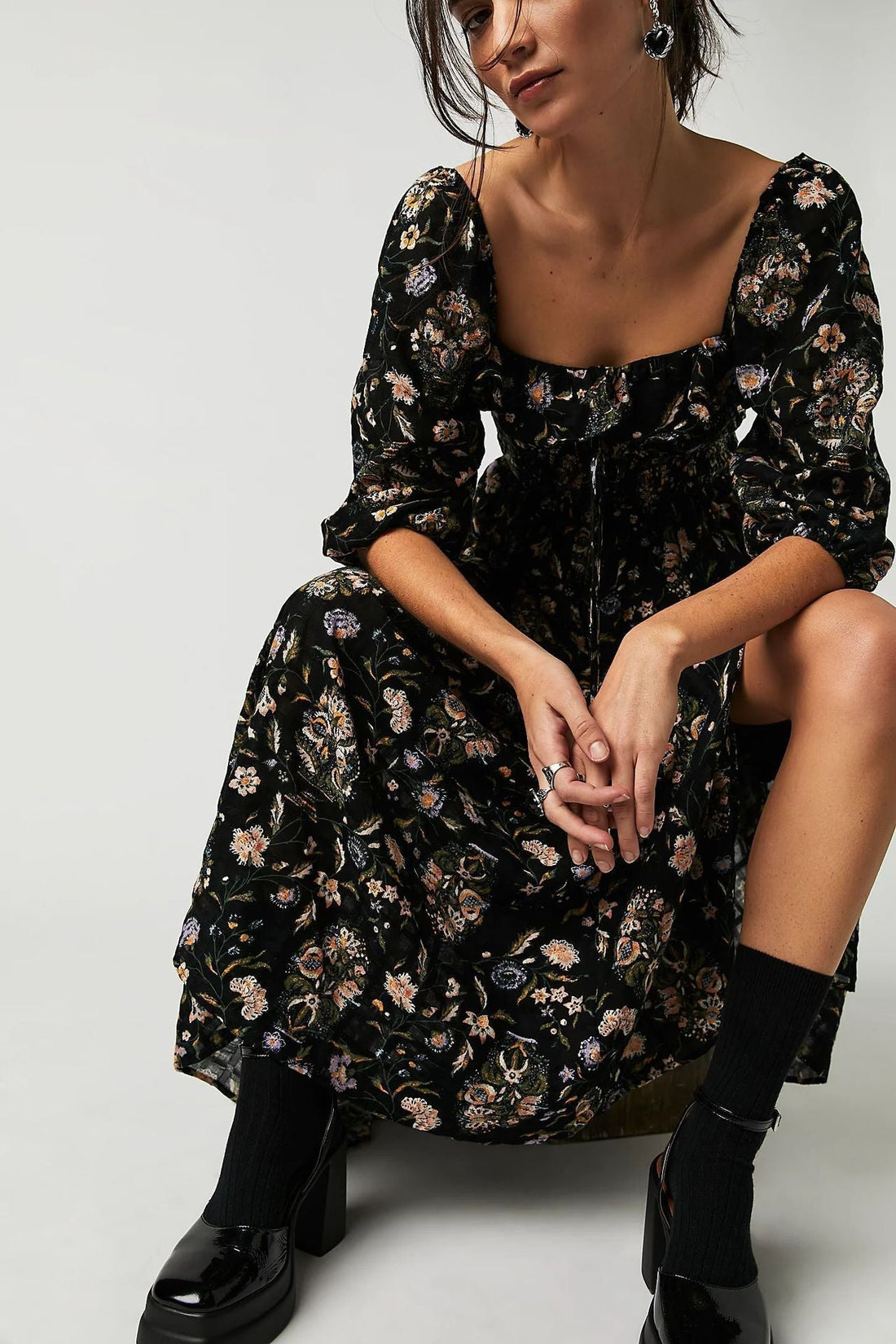 Vestido de mediodía de Quinn Women - Corte de algodón con estilo de flores bohemio y halagador