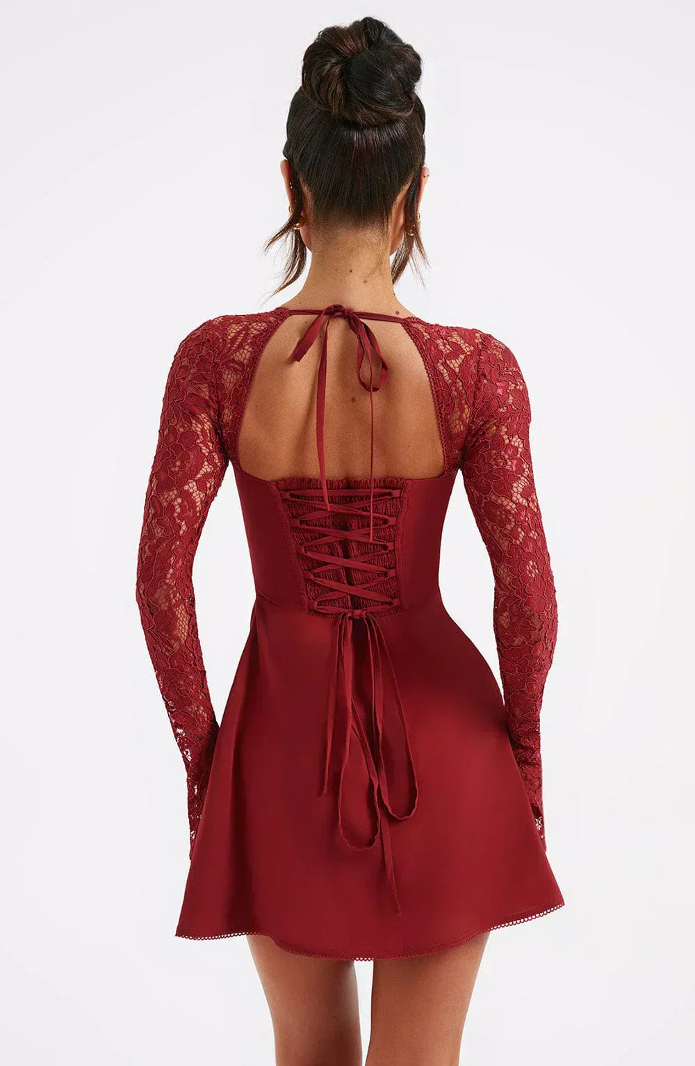Juliette Robe Mini Femme – Élégante Robe en Dentelle avec Encolure Cœur et Coupe Ajustée