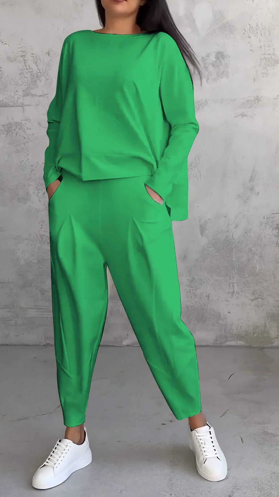 Emilie Ensemble Femme – Tenue à Col Rond en Spandex Confortable et Élégante au Style Moderne