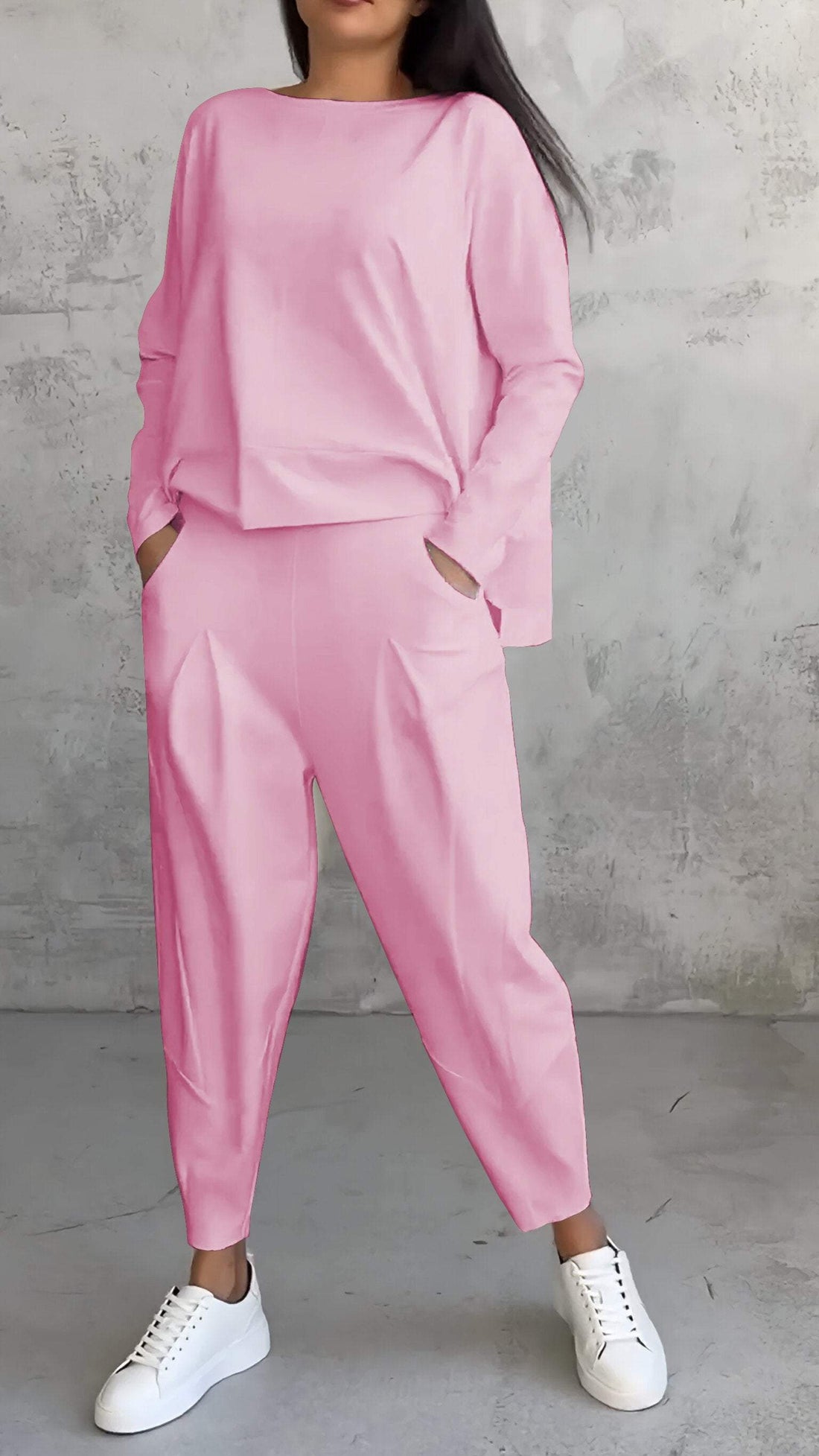 Emilie Ensemble Femme – Tenue à Col Rond en Spandex Confortable et Élégante au Style Moderne
