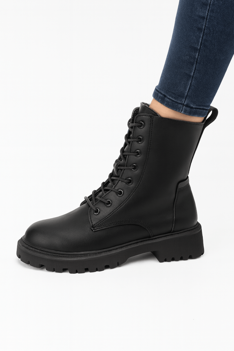 Lola Botas de Invierno para Mujer – Negras de Lujo, Antideslizantes, Calientes y con Diseño Británico Elegante