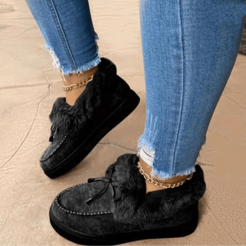 Margo papuci de casă iarnă femei – design din piele întoarsă moale cu căptușeală de blană și talpă antiderapantă