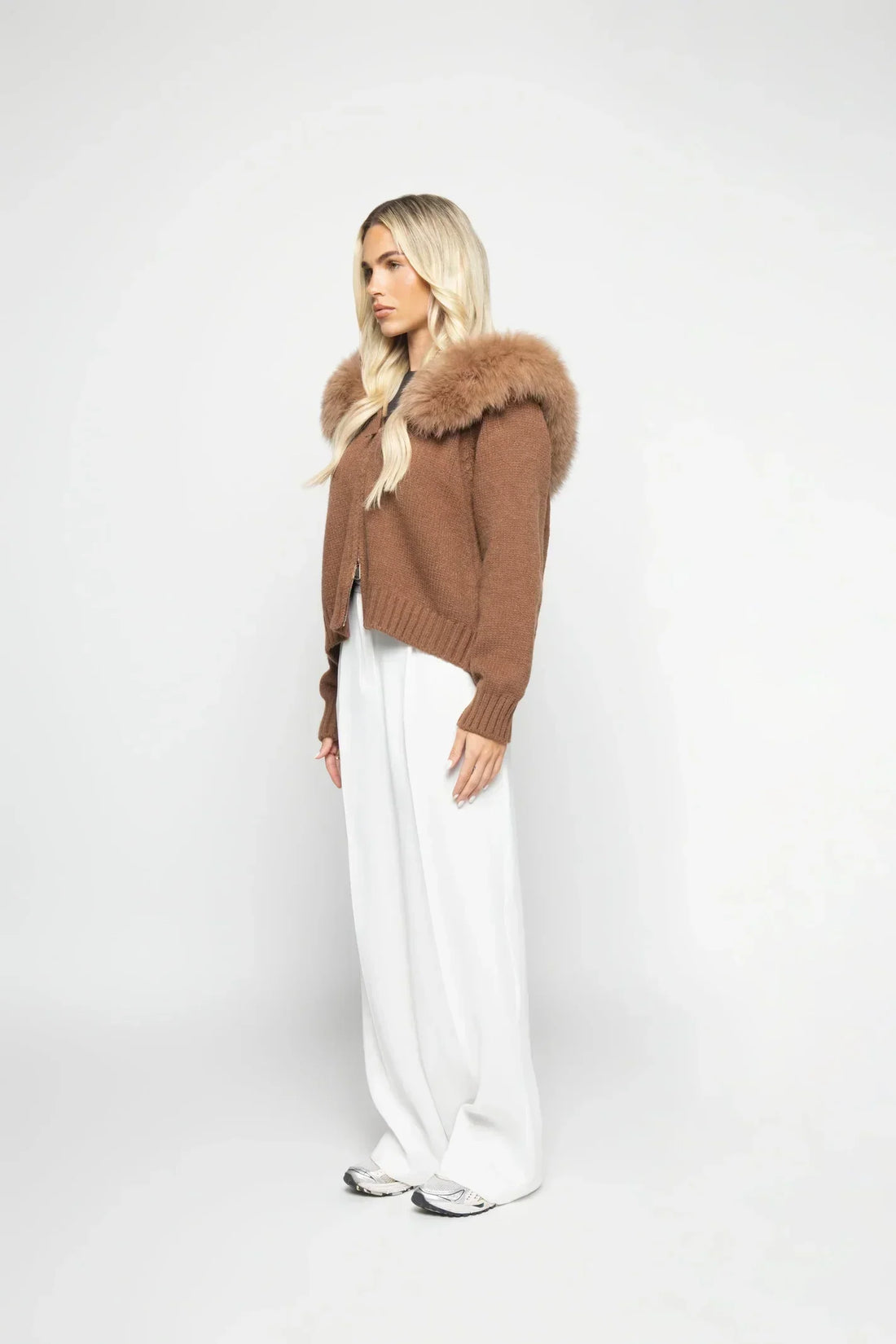 Janelle Veste Femme – Veste en Laine Élégante avec Capuche Doublée de Fourrure
