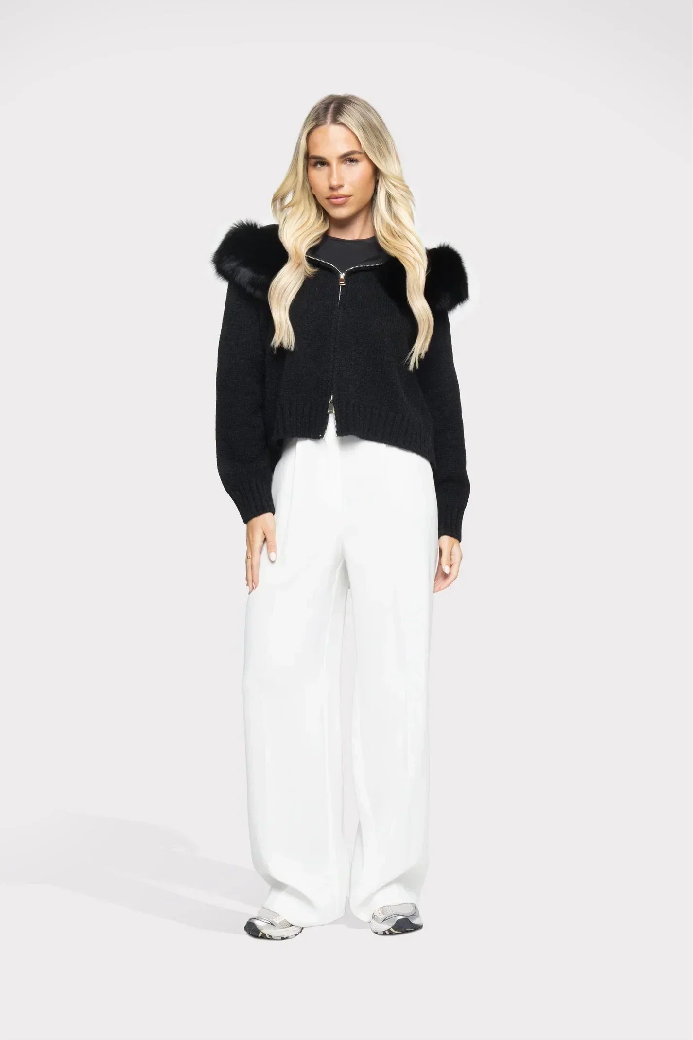 Janelle Kurtka Damska – Elegancka Kurtka Wełniana z Kapturem Wyściełanym Futrem