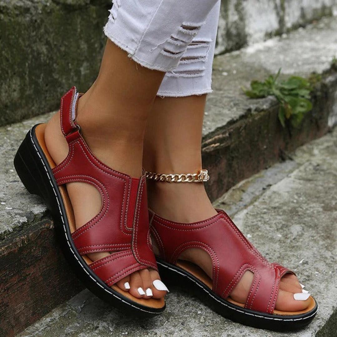 Fine sandali da sandali da donna Hana con bfase T, adattamento di suola e comfort imbottita
