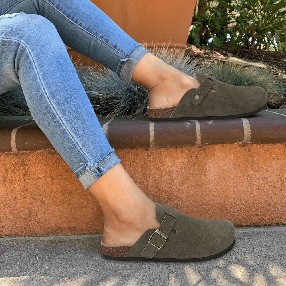 Sandalias ortopédicas para mujeres Fabiana: cascos cómodos con apoyo plantar ergonómico