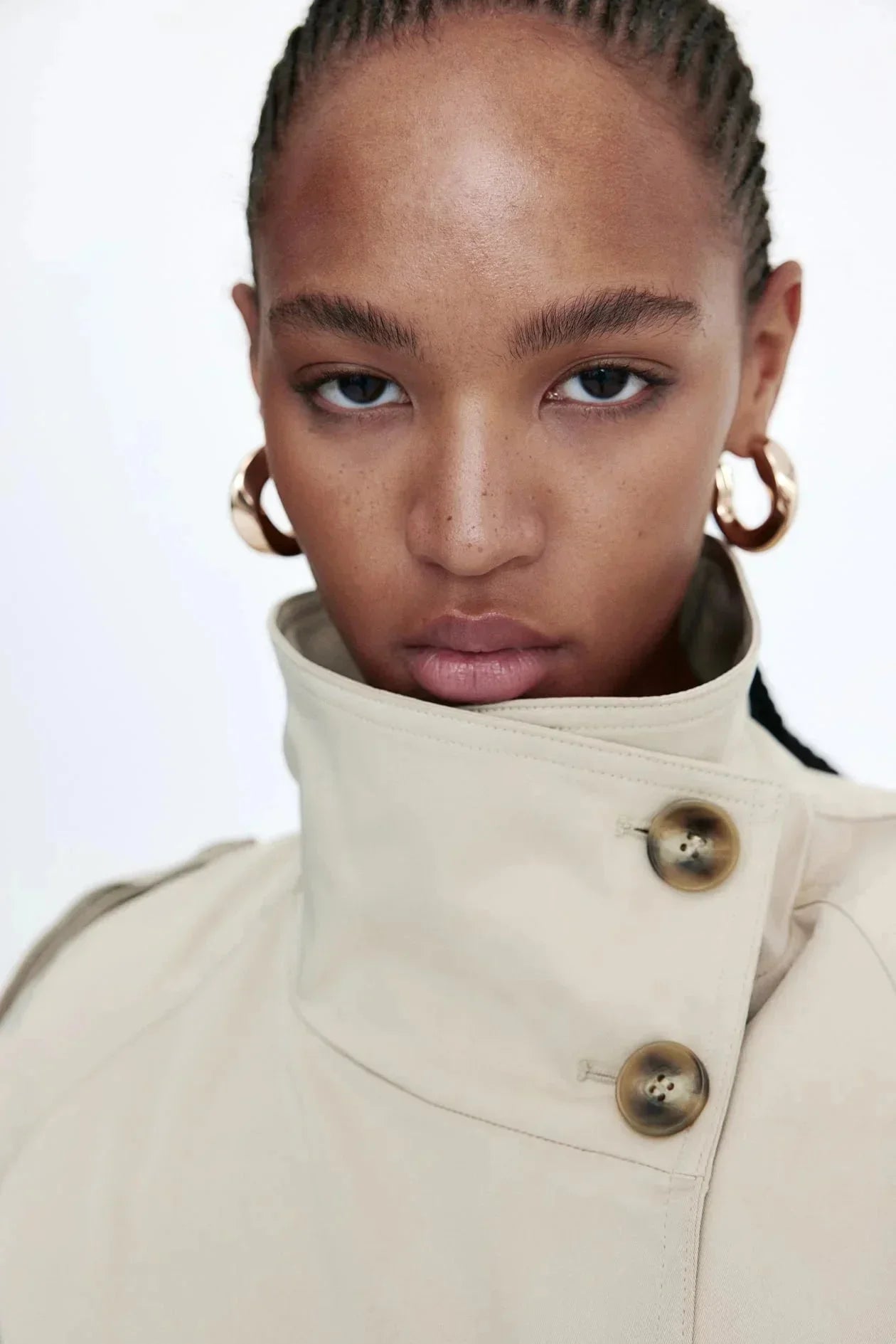 Kira Modern Woman's Trench Coat – High Collar, Adjustable Belt & Elegant Shape