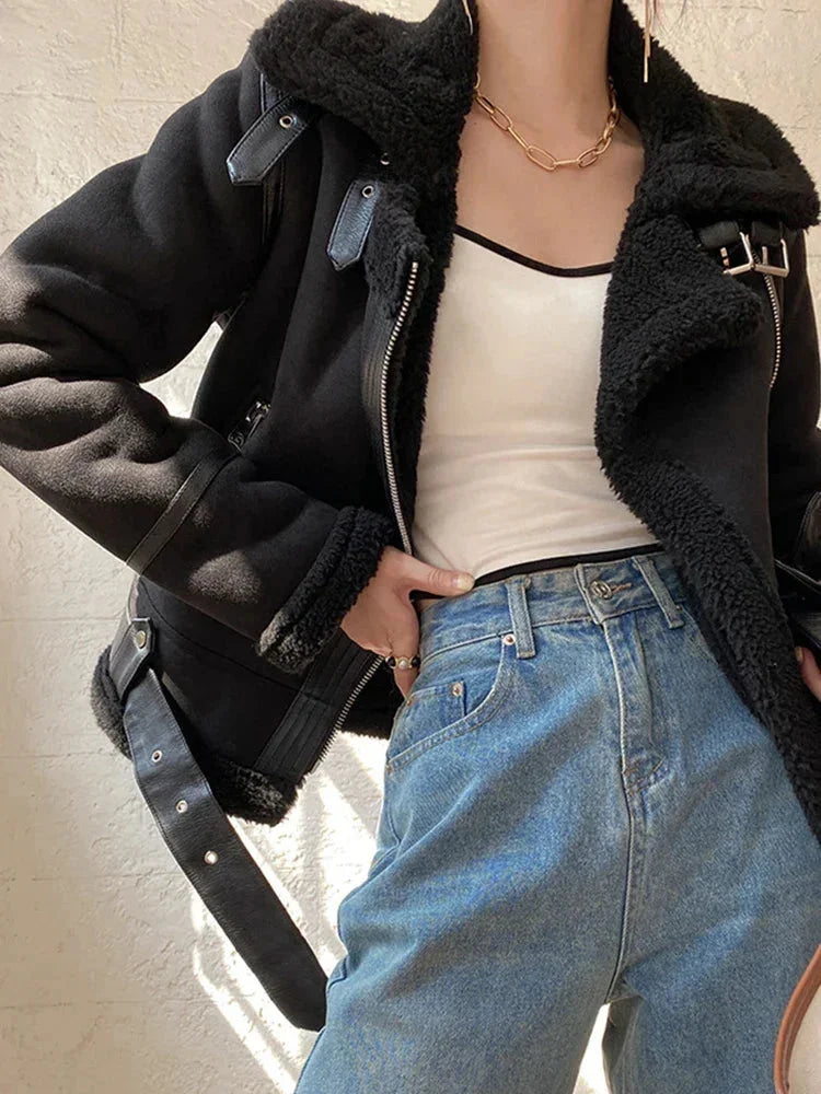 Morgan Damenjacke mit Kunstlammfellfutter – Vorderer Reißverschluss, Wärme, Komfort & moderner Stil