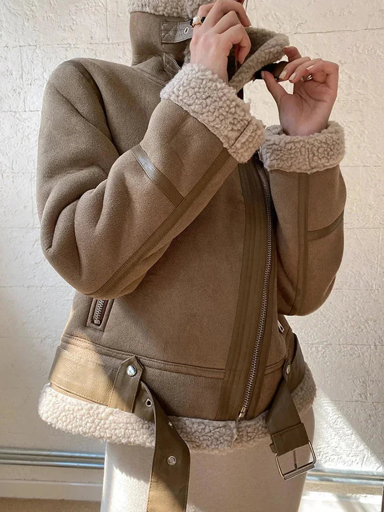 Morgan Damenjacke mit Kunstlammfellfutter – Vorderer Reißverschluss, Wärme, Komfort & moderner Stil